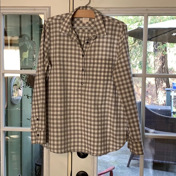 J crew “Boy Fit” pullover top - Picture 4 of 8